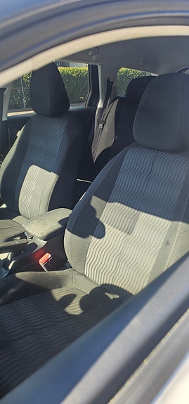 Peugeot 308 SW 4 of 4