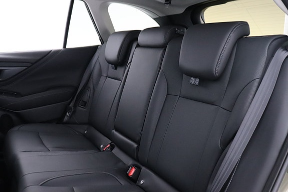 Subaru Outback 16 of 18
