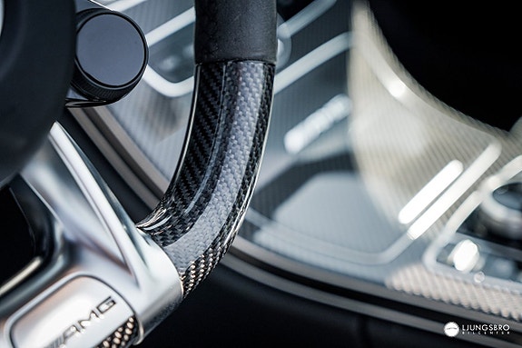 Mercedes-Benz C63 16 of 27