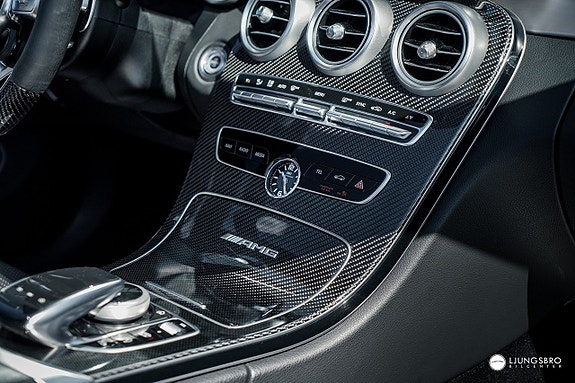 Mercedes-Benz C63 26 of 27