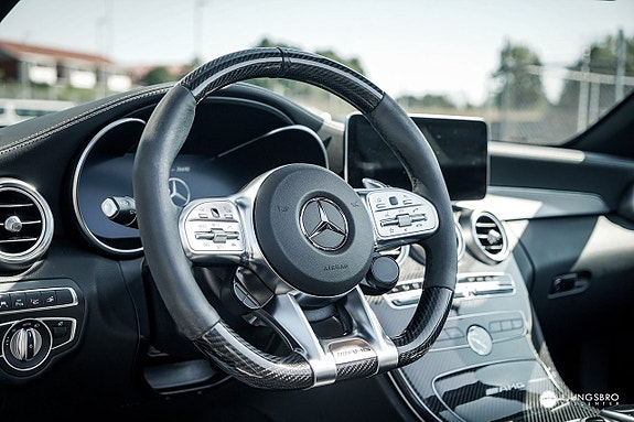 Mercedes-Benz C63 13 of 27
