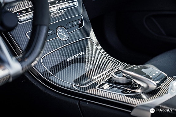 Mercedes-Benz C63 14 of 27