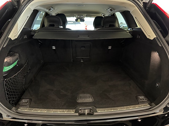 Volvo XC60 17 of 20