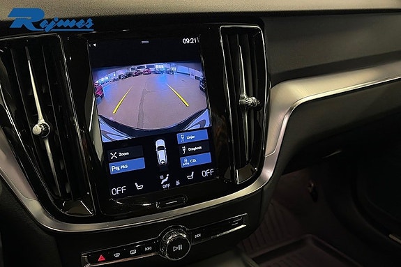 Volvo V60 Cross Country 14 of 17