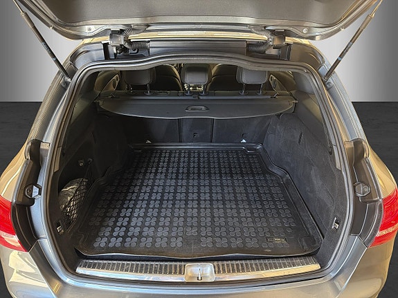 Mercedes-Benz C220 d 18 of 29