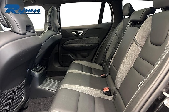 Volvo V60 8 of 23