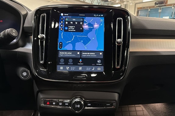 Volvo XC40 27 of 30