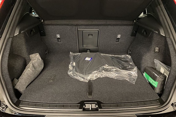 Volvo XC40 30 of 30
