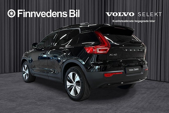 Volvo XC40 3 of 30