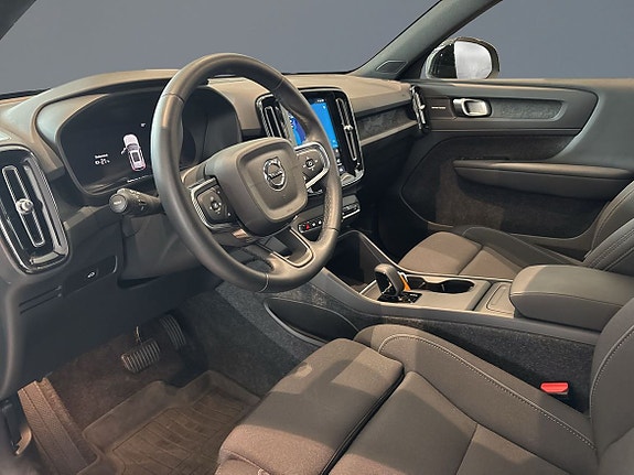 Volvo EX40 5 of 5