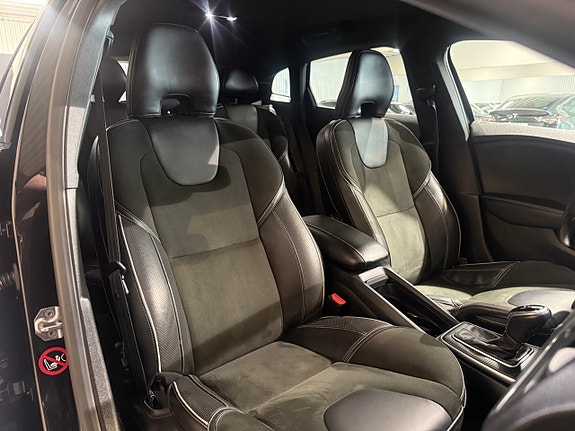 Volvo V40 22 of 23