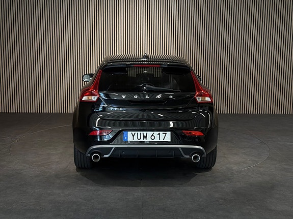 Volvo V40 5 of 5