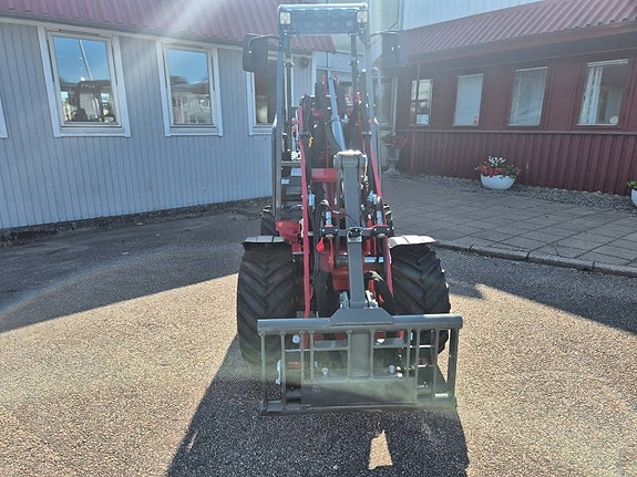Weidemann 1140 5 of 7