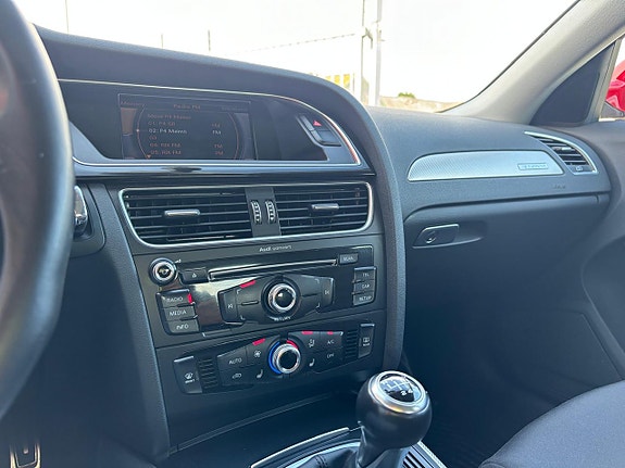 Audi A4 15 of 26