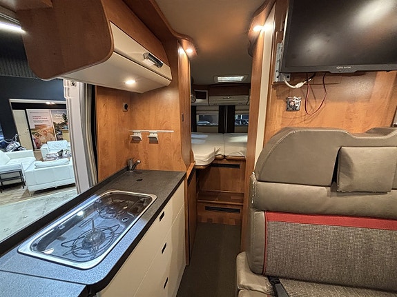 Malibu Van 640 LE Carthago 7810 mil 3.0 (177hk) Aut / Långbäddar 13 of 27