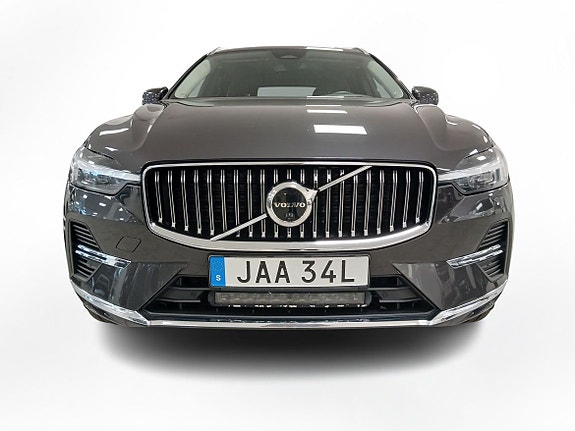 Volvo XC60 2 of 4