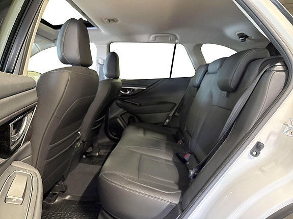 Subaru Outback 4 of 5