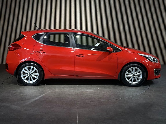 Kia Ceed 3 of 24