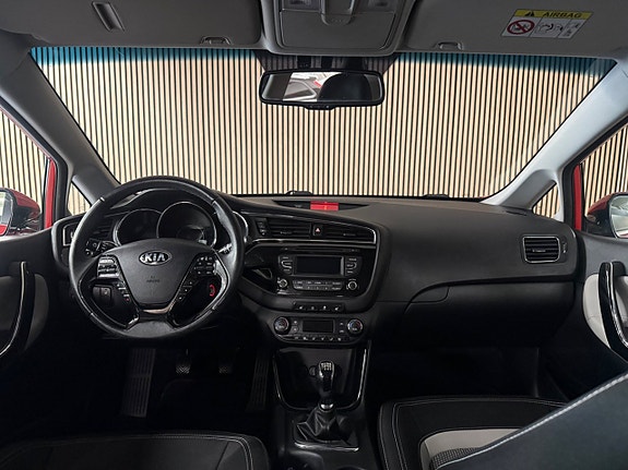 Kia Ceed 12 of 24