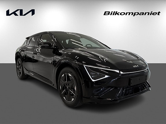Kia EV6 3 of 5