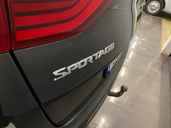 Kia Sportage 12 of 16