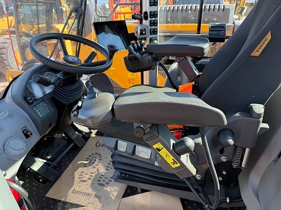 Volvo L 120 H Lång Bom 5 of 10