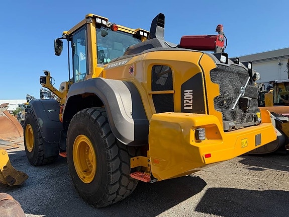Volvo L 120 H Lång Bom 2 of 10