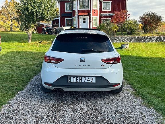 Seat Leon 3 of 5