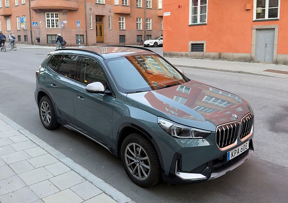 BMW X1 3 of 5