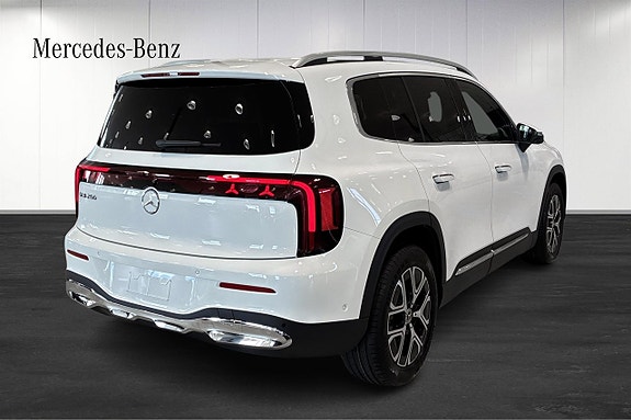 Mercedes-Benz GLB200 3 of 16