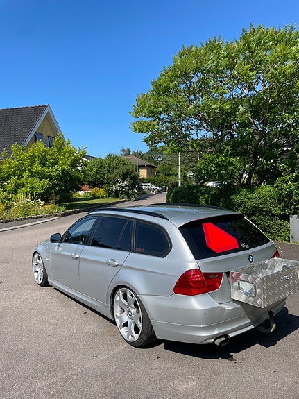 BMW 318d 5 of 11