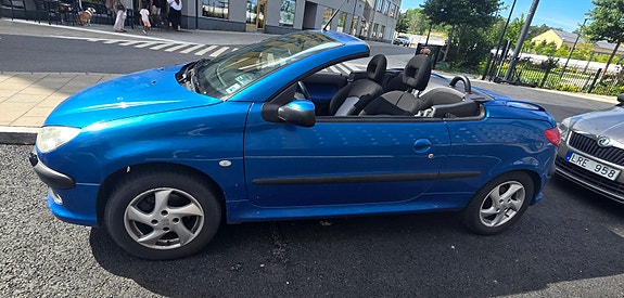 Peugeot 206 CC 3 of 5