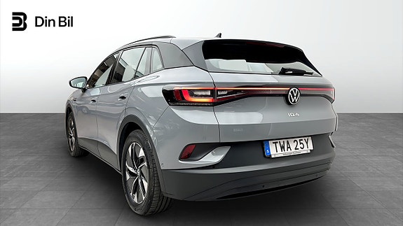 Volkswagen ID.4 3 of 12