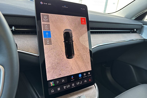 Volvo ES90 14 of 14
