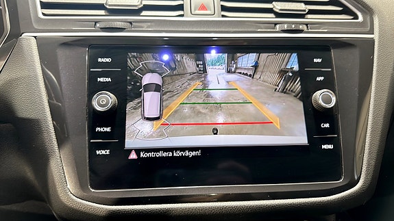 Volkswagen Tiguan Allspace 17 of 20