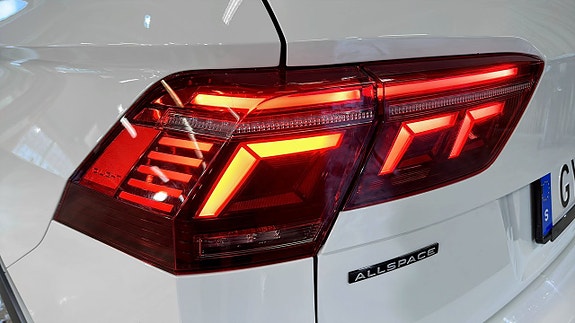 Volkswagen Tiguan Allspace 15 of 20