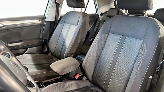 Volkswagen T-Roc 8 of 20