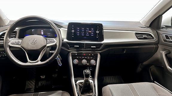 Volkswagen T-Roc 10 of 20