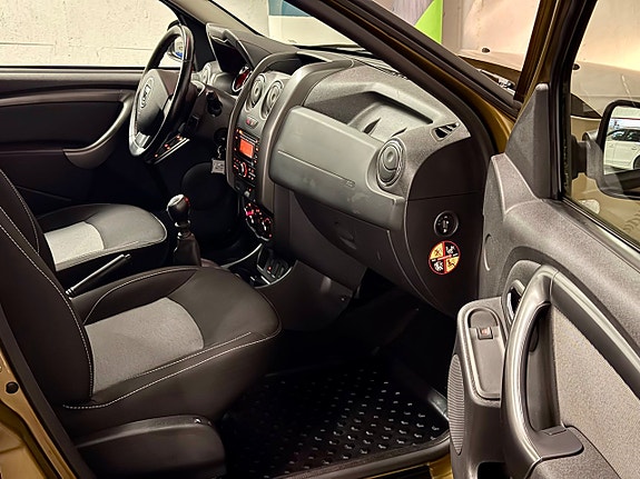 Dacia Duster 10 of 18