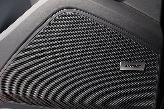 Porsche Cayenne S 20 of 24