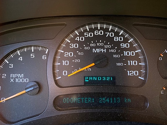 Chevrolet Suburban 19 of 19