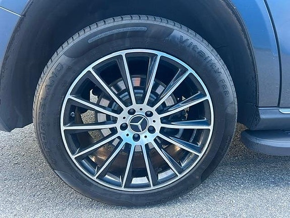 Mercedes-Benz GL350 9 of 30
