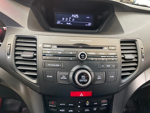 Honda Accord 8 of 23