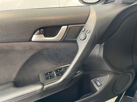Honda Accord 13 of 23