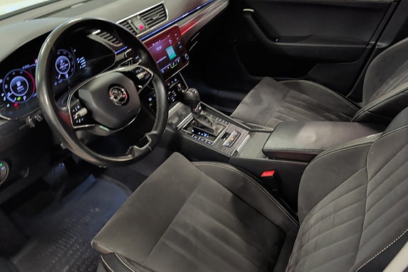 Skoda Superb 21 of 26