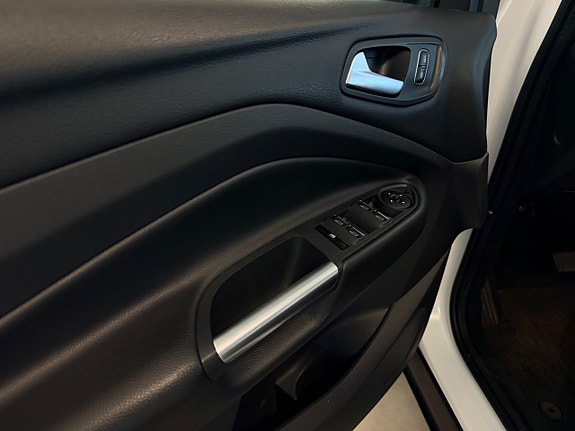 Ford Kuga 17 of 20