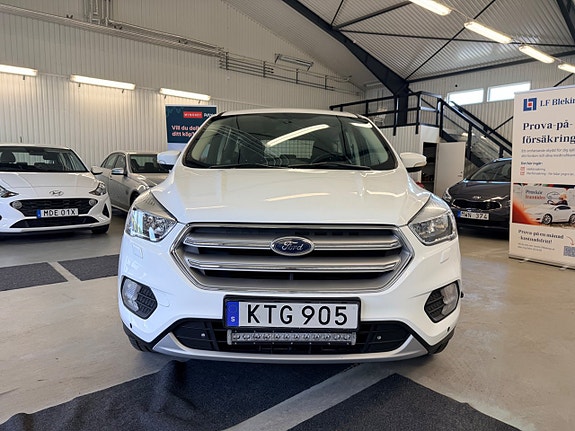 Ford Kuga 2 of 5
