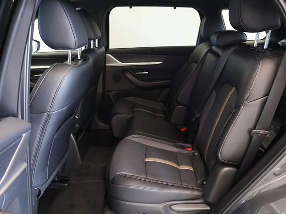 Mazda CX-80 12 of 14