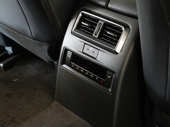 Mazda CX-80 13 of 14