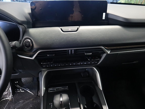 Mazda CX-80 8 of 14
